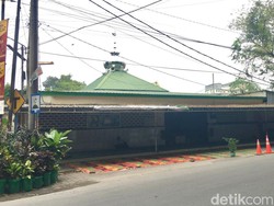 Masjid Jamik Kebun Bunga yang Lebih Tua dari Masjid Raya Al-Mashun Medan
