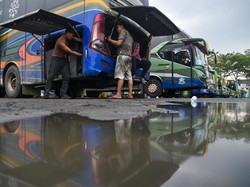 Angkutan Bus Paling Banyak Masalah Saat Mudik Lebaran