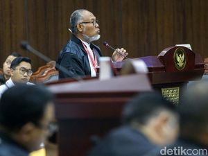 Momen Bambang Widjojanto Ngegas ke Ahli KPU soal Sirekap: Jangan Sok Tahu Momen Bambang Widjojanto Ngegas ke Ahli KPU soal Sirekap: Jangan Sok Tahu