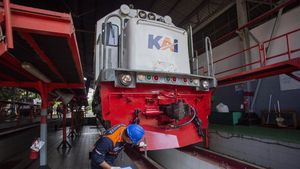 Jelang Mudik, Lokomotif Kereta Api Dipastikan Prima