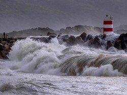 Awas Gelombang Tinggi hingga 4 Meter di Perairan Gunungkidul-Bantul