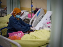 Pergulatan Lita 19 Tahun Berkutat dengan Pasien Anak di Bandung