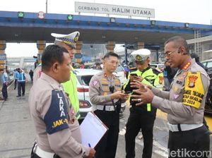 Sopir Truk Ugal-ugalan Picu Tabrakan di GT Halim Berusia 18 Tahun