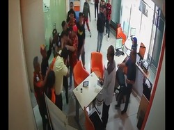 Ormas Berbaju Loreng Bikin Onar, Kali Ini Keroyok Satpam Kantor Leasing