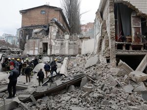 Serangan Besar-besaran Rusia Bikin Ukraina Porak-poranda