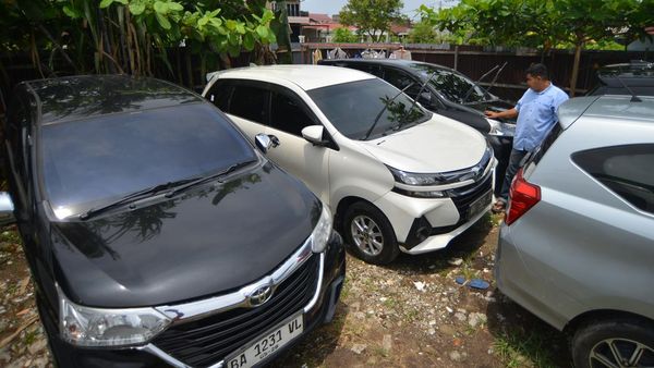 Siap Mudik, Peminat Jasa Penyewaan Mobil di Padang Meningkat