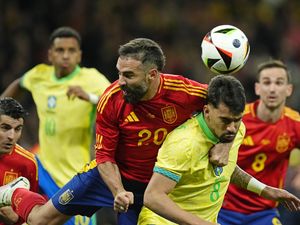 Spanyol Vs Brasil: Gol di Injury Time Batalkan Kemenangan La Furia Roja Spanyol Vs Brasil: Gol di Injury Time Batalkan Kemenangan La Furia Roja