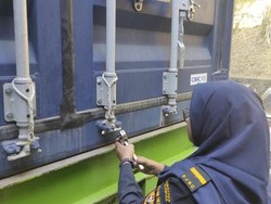 Bea Cukai Layani Ekspor 56.178 Pakaian Dalam Asal Bantul ke AS-Inggris