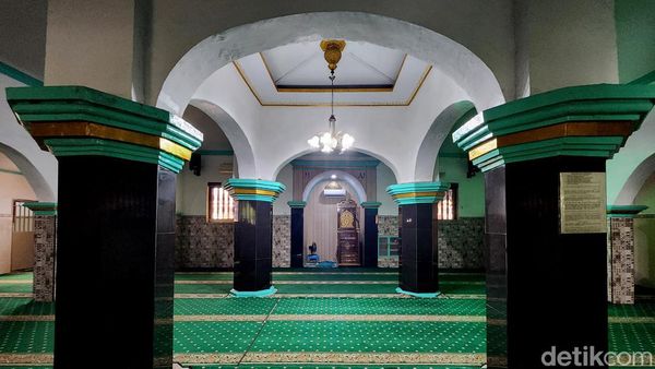 Berdiri Sejak 1761, Masjid Jami Tambora Masih Kokoh Berdiri Berdiri Sejak 1761, Masjid Jami Tambora Masih Kokoh Berdiri
