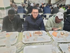 Ramainya Bukber di Masjid Centro Cultural Islamico de Madrid Spanyol