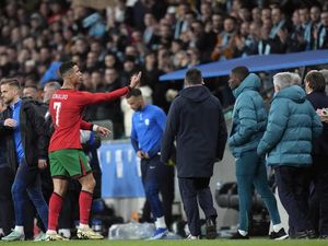 Saat Ronaldo Tantrum Lagi Saat Ronaldo Tantrum Lagi