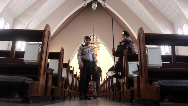 Jelang Paskah, Polisi Gelar Sterilisasi di 5 Gereja Malang