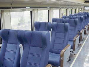 KA Argo Bromo Anggrek Gunakan Kereta Eksekutif New Generation Mulai Besok KA Argo Bromo Anggrek Gunakan Kereta Eksekutif New Generation Mulai Besok
