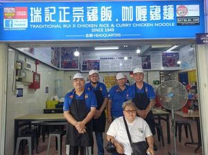 Kedai Nasi Ayam Difabel Ini Terpaksa Tutup Karena Sepi Pembeli Kedai Nasi Ayam Difabel Ini Terpaksa Tutup Karena Sepi Pembeli