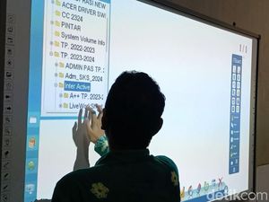 Viral MTsN 1 Pasuruan Pakai Papan Tulis Pintar Mudahkan Siswa Belajar Viral MTsN 1 Pasuruan Pakai Papan Tulis Pintar Mudahkan Siswa Belajar