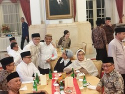 Momen Akrab Menteri Ekonomi Jokowi Saat Bukber di Istana