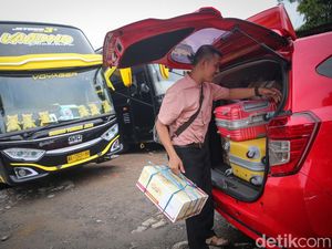 Mudik Lebih Awal di Terminal Pondok Pinang Mulai Terasa