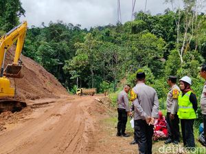 Ada Pelebaran Jalan, Poros Palopo-Toraja di Wara Barat Sistem Buka Tutup
