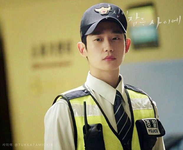 Potret karakter Han Woo Tak dalam drama 'While You Were Sleeping'