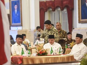 Jokowi Duduk Semeja dengan Prabowo-Airlangga di Istana, Bahas Apa?