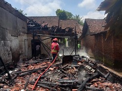 Rumah Warga di Malang Hangus Terbakar Diduga Korsleting