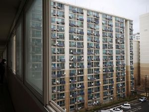 Haram Tinggal di Lantai Atas Apartemen Singapura Haram Tinggal di Lantai Atas Apartemen Singapura