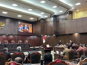 Ahli Tim Anies Sebut KPU Harus Ubah PKPU Usai MK Ubah Syarat Capres-Cawapres Ahli Tim Anies Sebut KPU Harus Ubah PKPU Usai MK Ubah Syarat Capres-Cawapres
