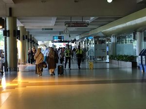 Marapi Erupsi Lagi, Bandara Minangkabau Kembali Ditutup Marapi Erupsi Lagi, Bandara Minangkabau Kembali Ditutup