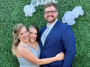 Pernikahannya Viral, Seperti Ini Kondisi Organ Tubuh Kembar Siam Abby-Brittany Pernikahannya Viral, Seperti Ini Kondisi Organ Tubuh Kembar Siam Abby-Brittany