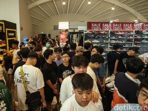 Berburu Sepatu Lebaran di USS Yard Sale, Bayarnya Bisa Pake QRIS Lho