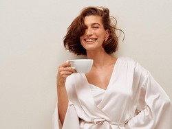 Hamil Anak Pertama, Hailey Bieber Ngidam Acar Campur Telur