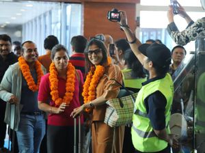 Bawa 183 Penumpang dari India, IndiGo Airlines Mendarat Perdana di Ngurah Rai Bawa 183 Penumpang dari India, IndiGo Airlines Mendarat Perdana di Ngurah Rai