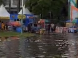 Lapangan Andi Makkasau Parepare Terendam Banjir Imbas Sampah Drainase