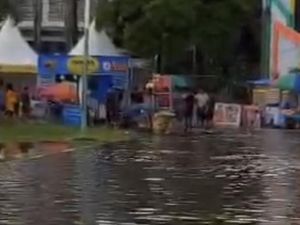 Lapangan Andi Makkasau Parepare Terendam Banjir Imbas Sampah Drainase Lapangan Andi Makkasau Parepare Terendam Banjir Imbas Sampah Drainase