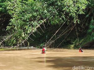 Seorang Bocah Hilang Terseret Arus Kali Oya Wonosari Seorang Bocah Hilang Terseret Arus Kali Oya Wonosari