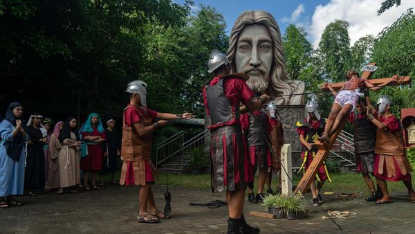9 Momen Teatrikal Perayaan Paskah di Indonesia
