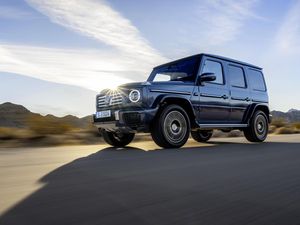 Makin Sangar! Mercedes-Benz Luncurkan G-Class Terbaru Makin Sangar! Mercedes-Benz Luncurkan G-Class Terbaru