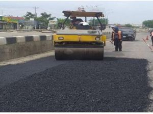 Perbaikan Jalan Pantura Demak-Kudus Imbas Banjir Selesai H-10 Lebaran Perbaikan Jalan Pantura Demak-Kudus Imbas Banjir Selesai H-10 Lebaran