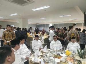 Prabowo Semeja dengan Akbar Tandjung-Agung Laksono di Acara Bukber Golkar