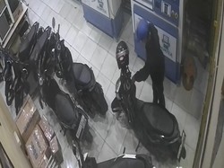 2 Pelaku Curanmor Spesialis Honda BeAT di Palembang Diringkus