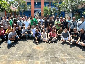 Tak Dapat Formasi ASN, Puluhan Sopir Kontrak Pemkab Klungkung Protes Tak Dapat Formasi ASN, Puluhan Sopir Kontrak Pemkab Klungkung Protes