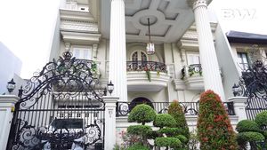 Intip Jeroan Rumah Helena Lim di PIK, Ada Salon hingga Gym Pribadi