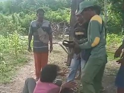 Viral Pria Berpakaian Linmas di TTS Ikat-Injak Pasutri Secara Membabi Buta