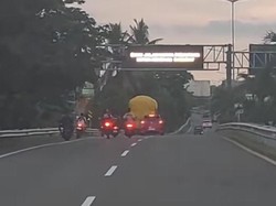 6 Pemotor Ugal-ugalan Masuk Tol Makassar, Petugas Suruh Putar Balik