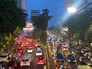 Mobilitas Warga Surabaya Meningkat Jelang Akhir Ramadan, Puluhan Personel Siaga
