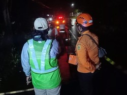 Jalan di Cijayanti Bogor Amblas 1,5 Meter, Akses Warga Terganggu