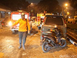 Sampai Jam 23.00 WIB Ledakan Gudang Peluru di Bogor Masih Terdengar