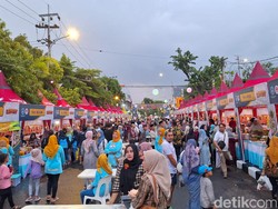Serunya Ngabuburit Sekaligus War Takjil di Lamongan Food Festival