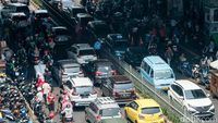 Potret Sabtu Siang, Macet Parah di Pasar Tanah Abang