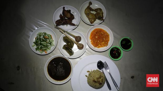 Gurihnya Nasi Minyak Palembang dan Mulut yang Sibuk Mengunyah